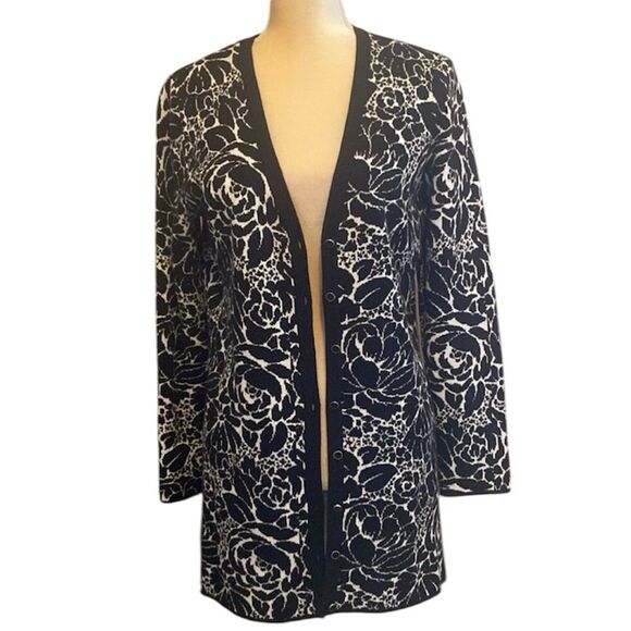 ❤️EUC Isaac Mizrahi Live Cardigan (size small)❤️ - Picture 2 of 8